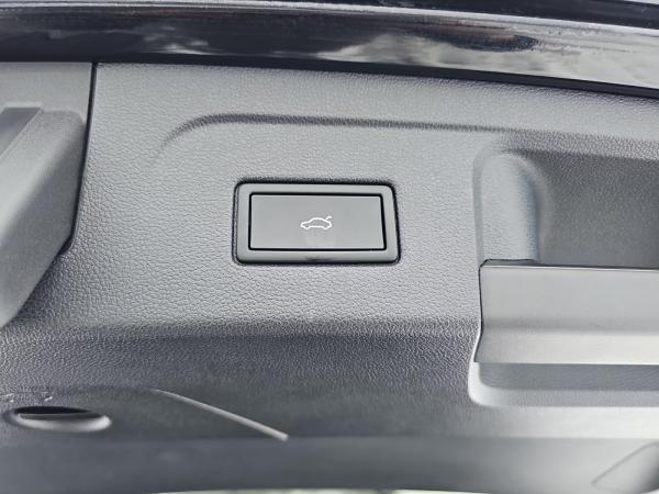 Volkswagen Touran 1.5 TSI Comfortline GOAL ACC AHK AUT LED