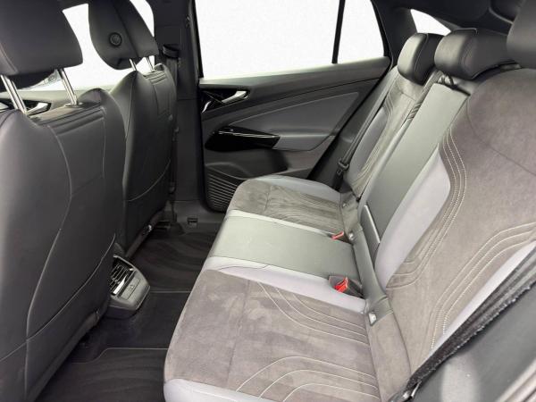 Volkswagen ID.5 Pro 128 77 kWh AHK NAVI ACC SHZ LED SOH 94%