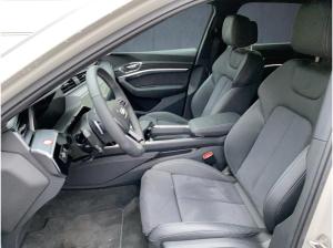 Audi Q8 e-tron edition Dakar 55 qu Matrix HUD Pano ACC