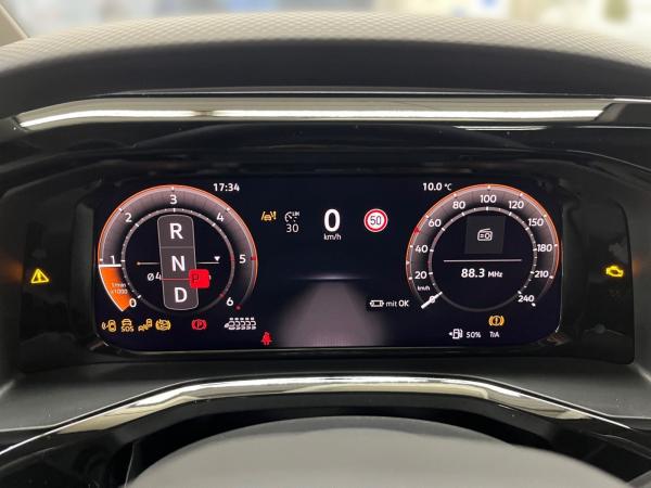 Volkswagen Multivan "Goal" 2,0 l TDI SCR Front antrieb 7-Gang-DSG Radst. 3124 mm kurzer Überhang