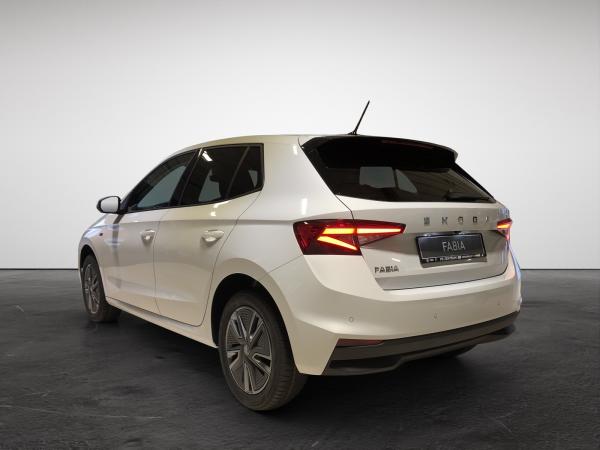 Skoda Fabia 1.0 TSI DSG Tour NAVI LED WINTERPLUS