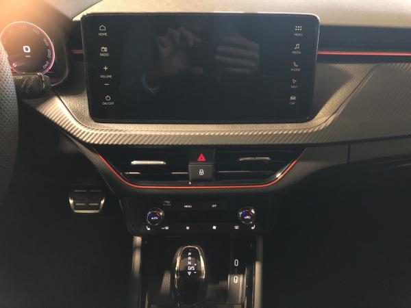 Skoda Kamiq 1.0 TSI DSG Monte Carlo AHK MATRIX NAVI