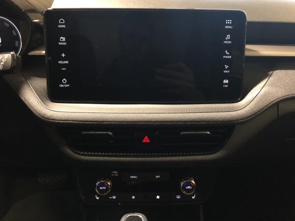 Skoda Fabia 1.0 TSI DSG Tour NAVI LED WINTERPLUS