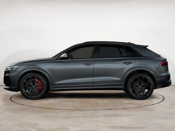 Audi RS Q8 SUV performance