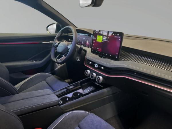 Skoda Superb Combi 1.5 TSI iV Sportline, Pano, Canton