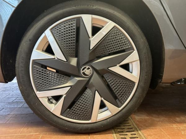 Skoda Superb Combi 1.5 TSI iV Sportline, Pano, Canton