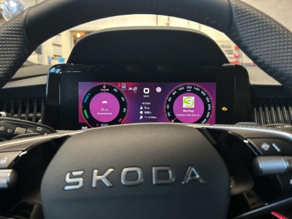 Skoda Superb Combi 1.5 TSI iV Sportline, Pano, Canton