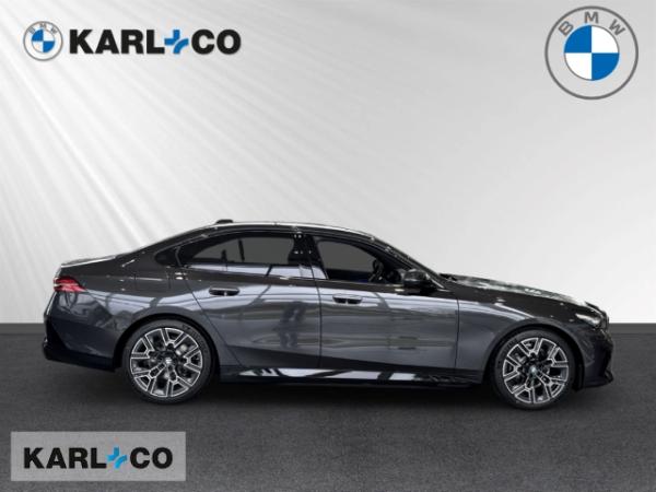BMW 530 e M SPORT 20" INNOVATIONSPAKET DRIVING ASSIST PLUS HARMAN/KARDON