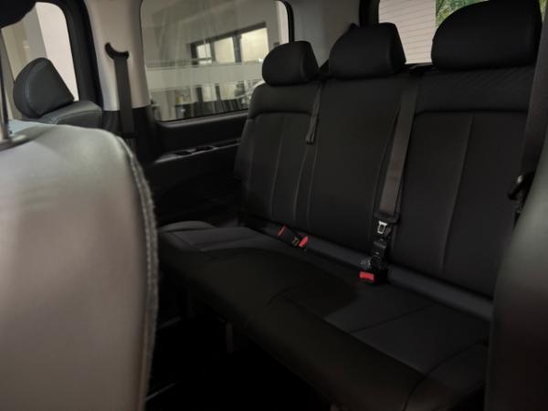 Hyundai STARIA 1.6 T-GDI HEV Prime Park-Paket Panoramadach LED Leder