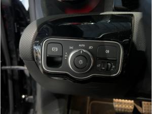 Mercedes-Benz CLA 180 d AMG Line Alcantara Sitzheizung Navi