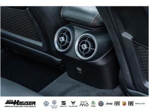 Alfa Romeo Giulia INTENSA 2.0 Turbo AT8 Q4 PANORAMA HARMAN-KARDON BREMBO ROSSO-ETNA