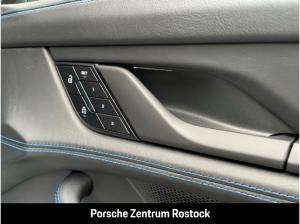 Porsche Taycan Black Edition