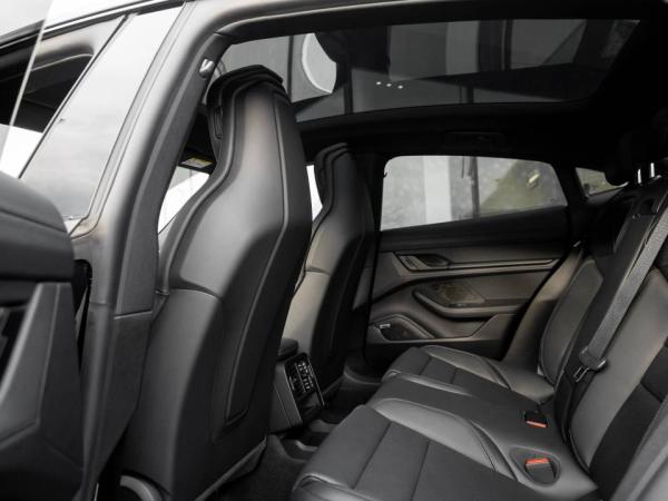 Porsche Taycan *0,5% BESTEUERUNG*SOFORT VERFÜGBAR*