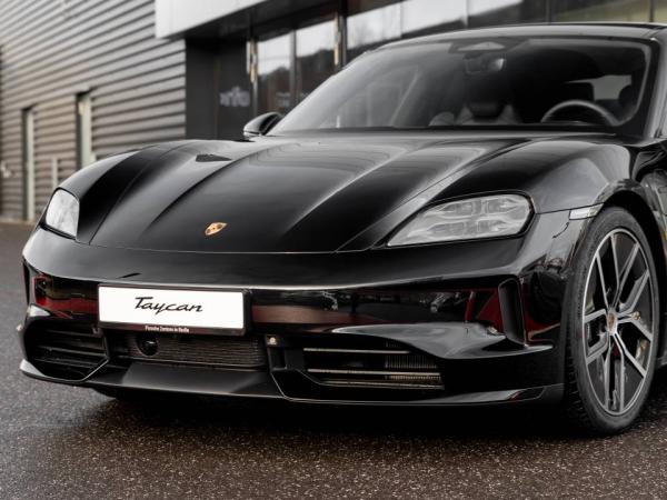 Porsche Taycan *0,5% BESTEUERUNG*SOFORT VERFÜGBAR*