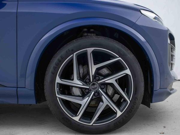 Audi Q6 e-tron Sportback QUA*S-LINE*MATRIX*PANO*HUD*AHK*STAND*LEDER*