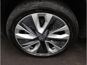 Skoda Karoq Style 2.0 TDI DSG / Navi, RFK, ACC, LED