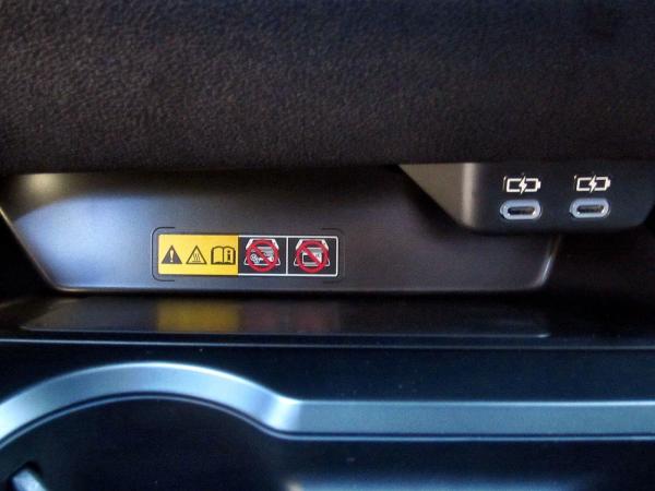 Lexus UX-300h UX 300h F Sport Design