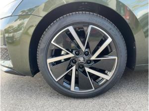 Skoda Octavia Sportline 1,5 TSI DSG mHEV  + Individuallackierung Khaki-Grün Metallic + sofort verfügbar