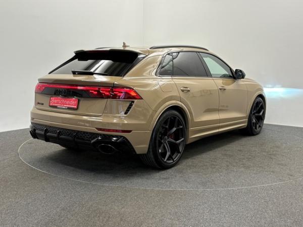 Audi RS Q8 performance