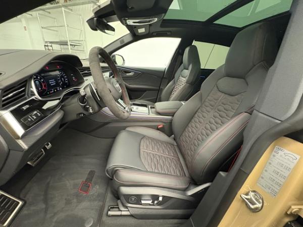 Audi RS Q8 performance