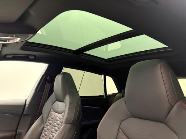 Audi RS Q8 performance