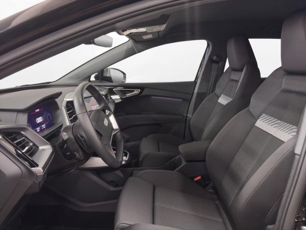 Audi Q4 e-tron 45 S line AHK LED LM 20" Navi PDC+RFK ACC