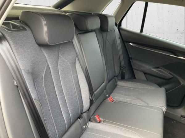Skoda Elroq 85 Loft SHZ KAMERA NAVI AHK ACC MATRIX-LED