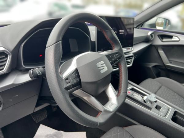 Seat Leon FR 1.5 eTSI DSG +RKAM +CARPLAY +LED +SHZ +