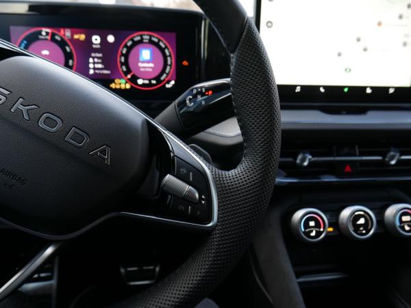 Skoda Kodiaq 1.5 TSI i.V. Hybrid Sportline SHZ NAVI AHK ACC LED *905*