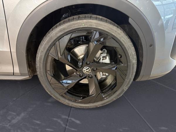 Volkswagen T-Roc R-Line 1.5 l eTSI/ Matrix LED/ 20 Zoll/ sofort verfügbar!