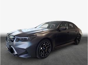 BMW M5 xDrive , 4-türig