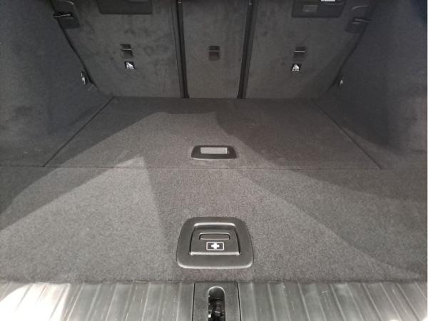 BMW iX1 xDrive30 M Sportpaket , 5-türig (Strom)