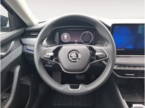 Skoda Octavia Combi 2.0 TDI Selection LED 360 ACC 4xSHZ