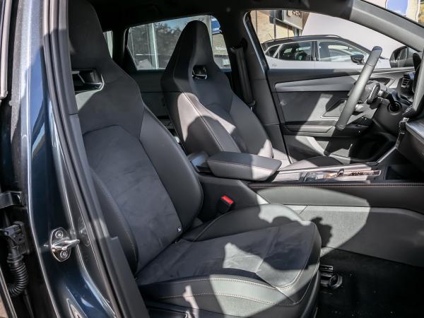 Cupra Leon Sportstourer VZ 1.5 e-Hybrid AHK Matrix-LED