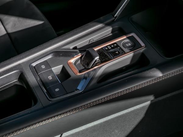Cupra Leon Sportstourer VZ 1.5 e-Hybrid AHK Matrix-LED