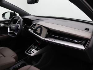 Audi Q4 e-tron S-Line 45 quattro / Pano, Matrix, AHK