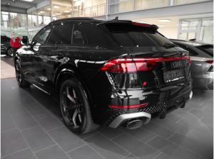 Audi RS Q8 Performance 	 HD-Matrix Keramik RS-Abgas AHK Pano HuD