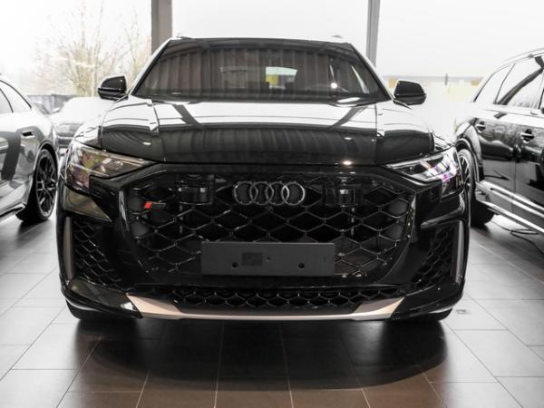 Audi RS Q8 Performance 	 HD-Matrix Keramik RS-Abgas AHK Pano HuD