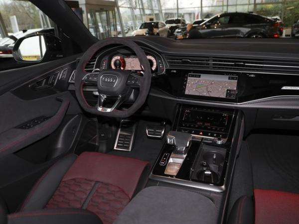 Audi RS Q8 Performance 	 HD-Matrix Keramik RS-Abgas AHK Pano HuD