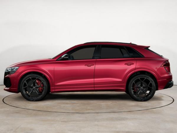 Audi RS Q8 SUV performance