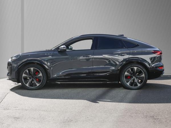 Audi Q6 e-tron Sportback edition one grey Matrix AHK