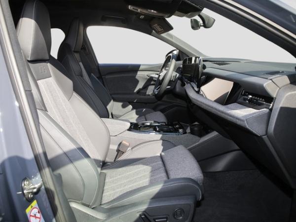 Audi Q6 e-tron Sportback edition one grey Matrix AHK