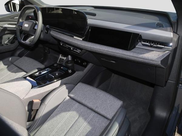 Audi Q6 e-tron Sportback edition one grey Matrix AHK