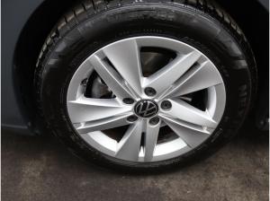 Volkswagen Golf VIII Life 1.5 eTSI DSG / Navi, LED+, AHK