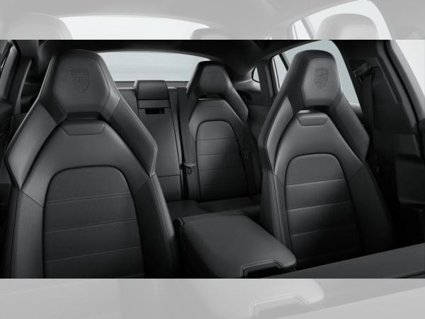 Porsche Panamera 4 E-Hybrid Panorama
