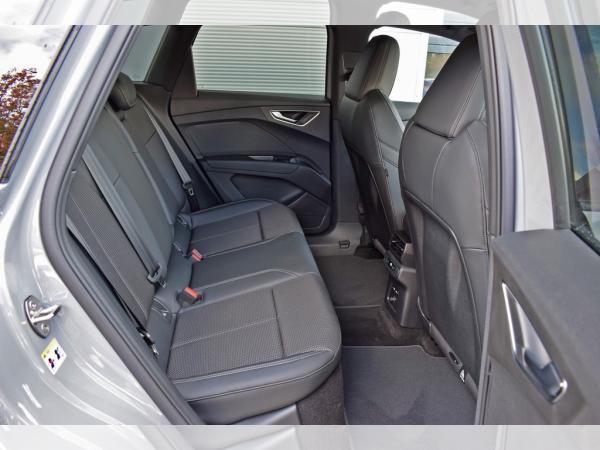 Audi Q4 e-tron 45 *S-line*AHK*Matrix*RüKam*Wärmepumpe