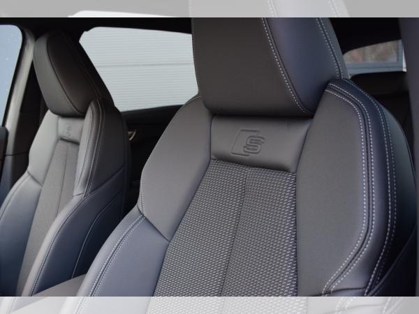 Audi Q4 e-tron 45 *S-line*AHK*Matrix*RüKam*Wärmepumpe