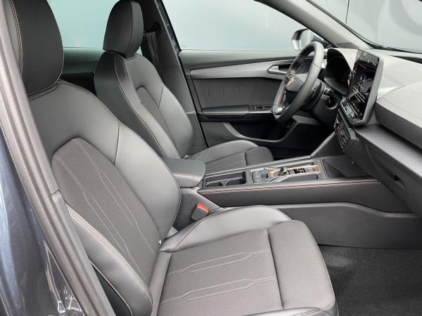 Cupra Formentor 1.5 eTSI DSG LED RFK ACC CarPlay