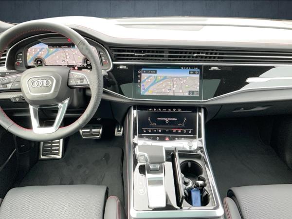 Audi Q8 SUV S line business TFSI e qu tiptr PANO 23