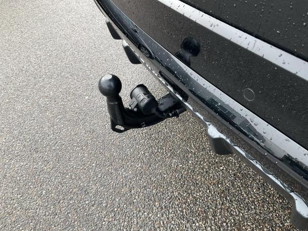 Audi Q8 SUV S line business TFSI e qu tiptr PANO 23